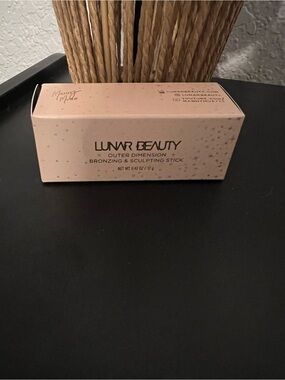 Lunar Beauty Outer Dimension Bronzing & Sculpting Stick — Light Sky
